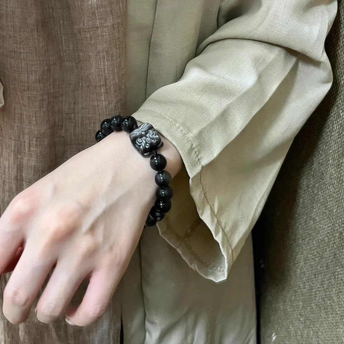 Obsidian Guardian Lion Bracelet – Hand-Blessed by a Feng-Shui Master Channel ancient Eastern power to amplify your luck, career, wealth and health.